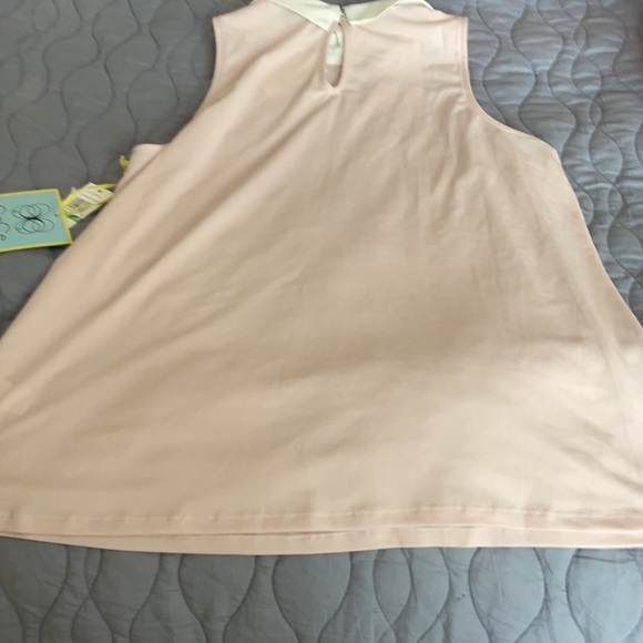 Pink collared blouse - Picture 3 of 4